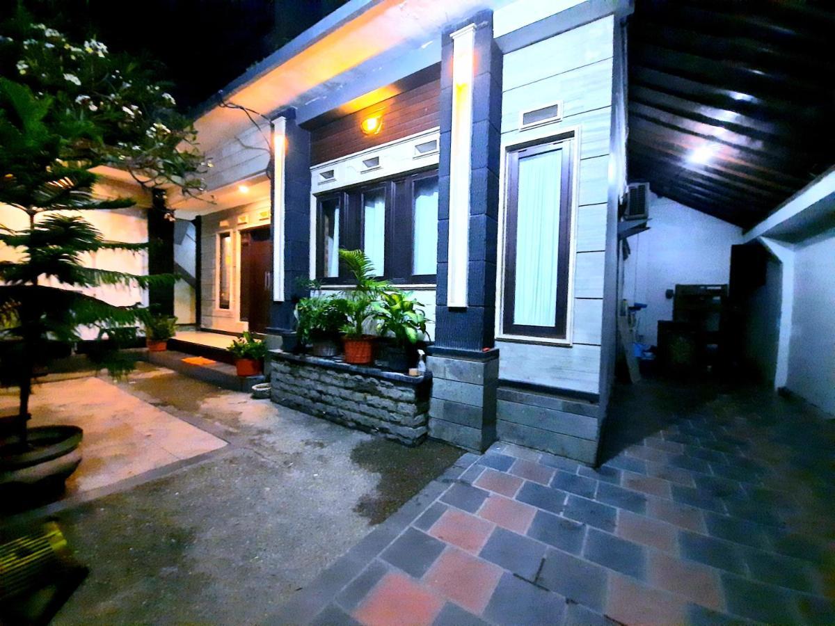 Ganggas Homestay Jimbaran  Luaran gambar